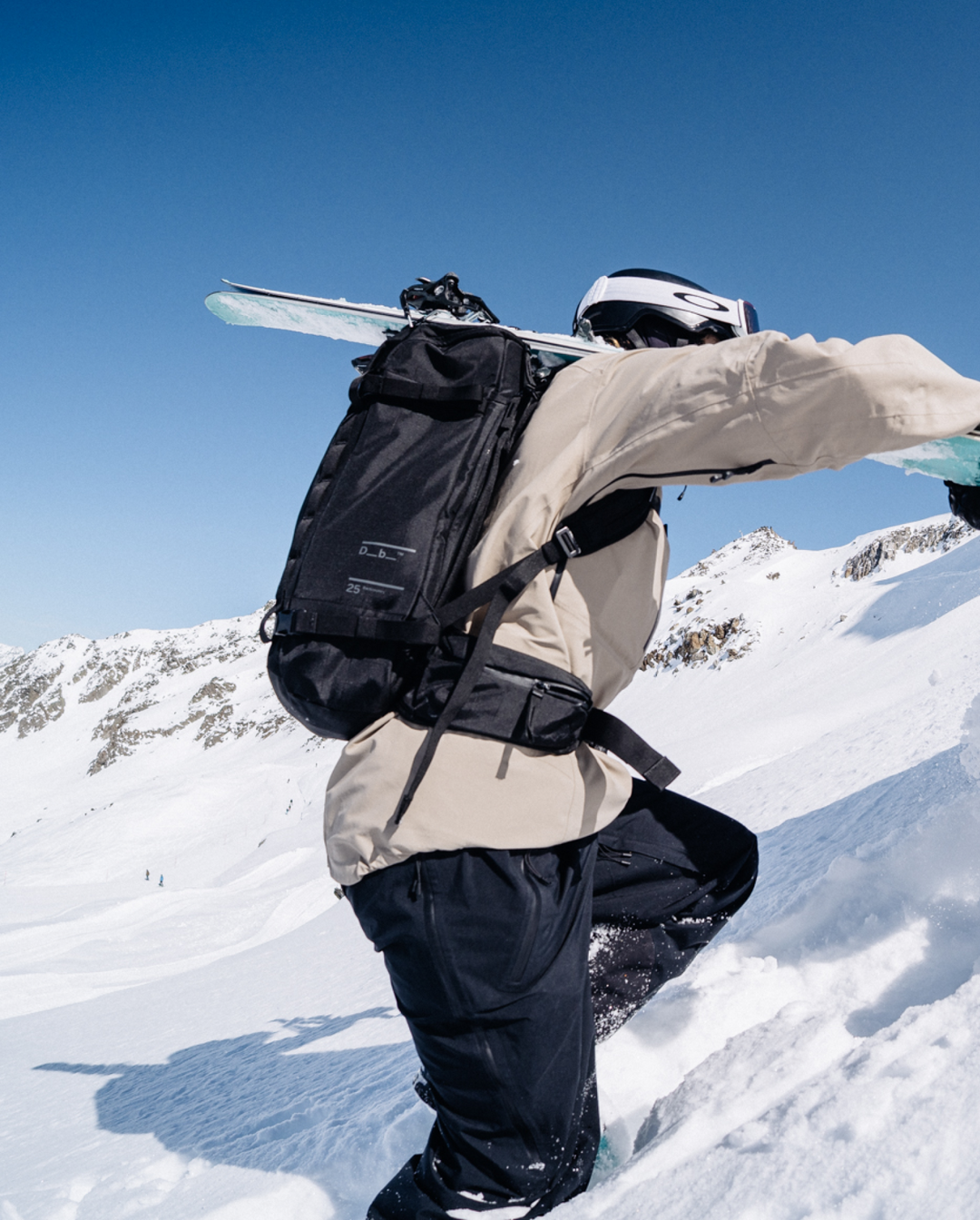 Backcountry Backpack 25L Black Out