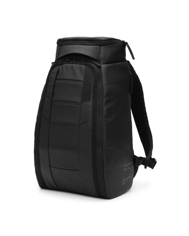 Hugger Backpack 20L Black Out