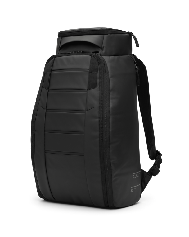Hugger Backpack 30L Black Out